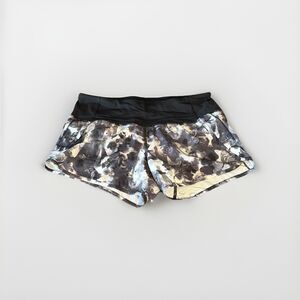 Lululemon Speed Up Short Size 4 Black Gray Floral Running Shorts 4” Inseam